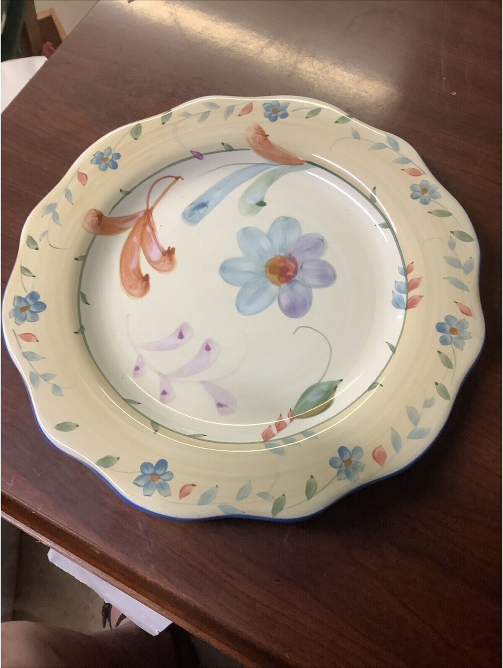 Noble Excellence TAYLOR MAE Salad Plates 9" Scalloped
